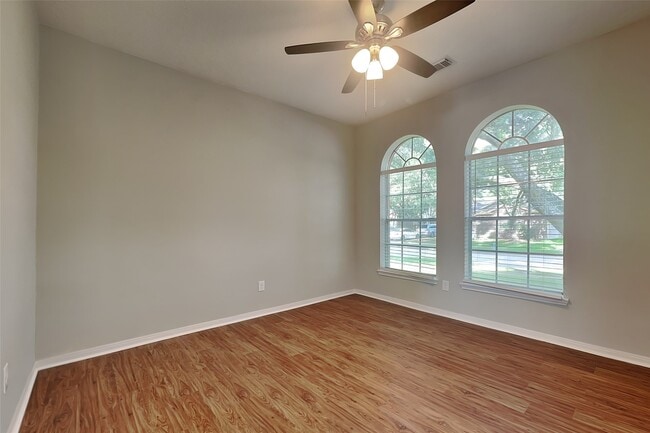 Photo - 1210 Colonial Heights Dr