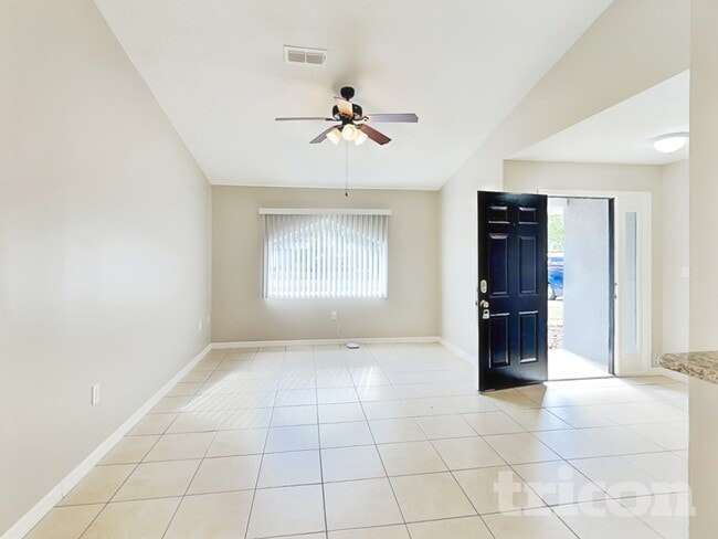 3338 Blythe Ave