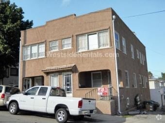 Building Photo - 980 W 19th St Unit na Rental