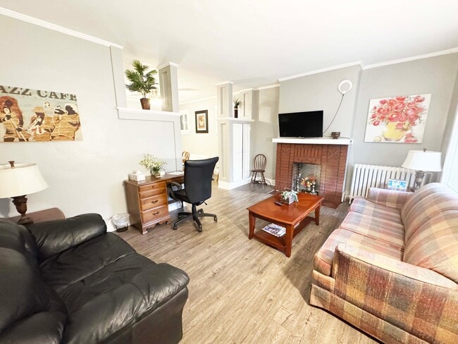 Photo - 4212 Haldane St Unit Apt 1