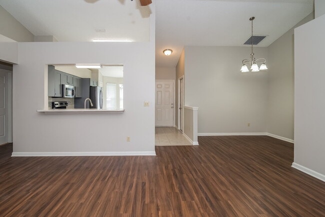 Photo - 3032 Twin Oak Dr S House