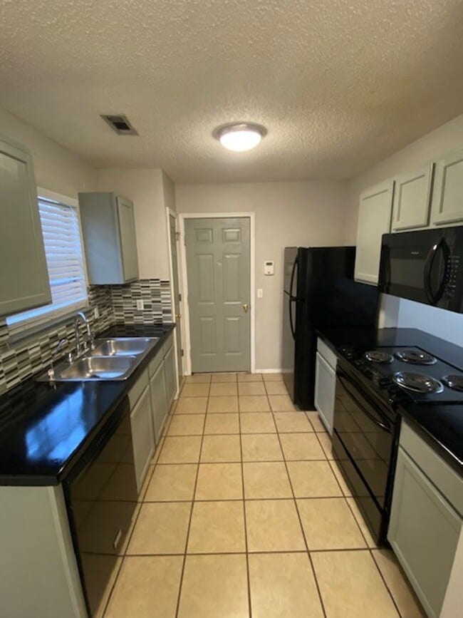 Photo - Cute 3 bedroom home in west Fayetteville