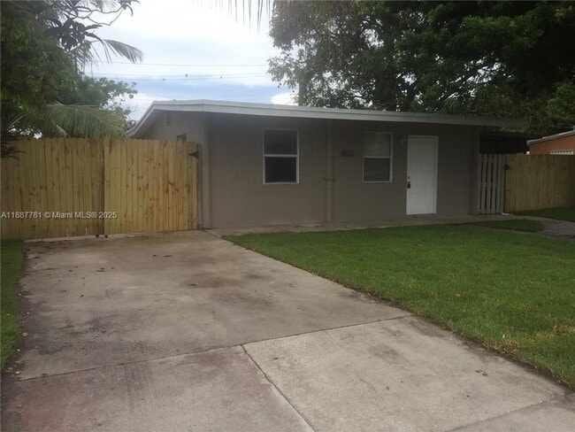 Photo - 4510 SW 38th St Unit 2