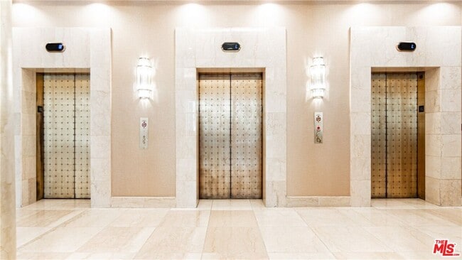 Photo - 10724 Wilshire Blvd Unit 1605