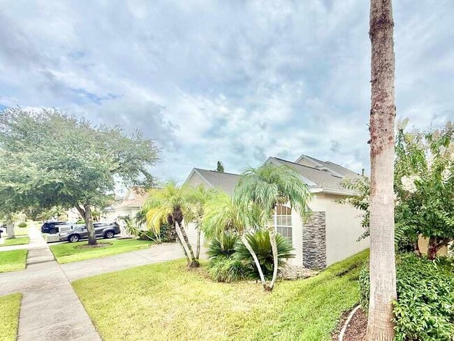 Photo - 9512 Greenpointe Dr