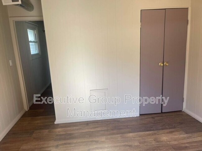 Photo - 209 Red Hill Rd