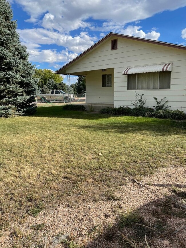 Photo - 1718 Poplar Ave House