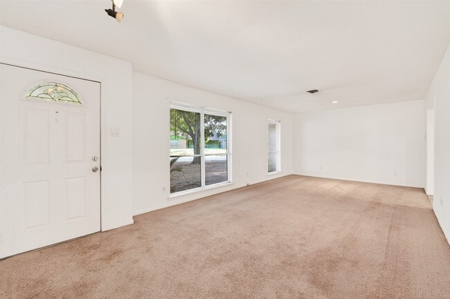 Photo - 5422 Spellman Rd