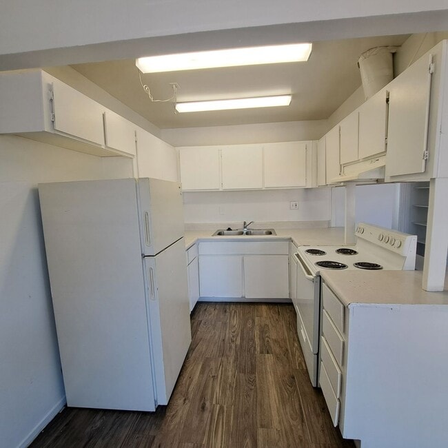 Photo - 147 Westminster Way Unidad D