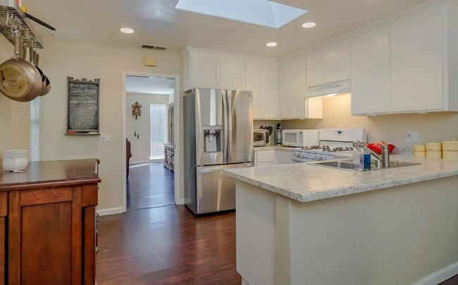 Photo - 5614 Tarwood Way