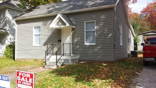 Building Photo - 418 N Buchanan St