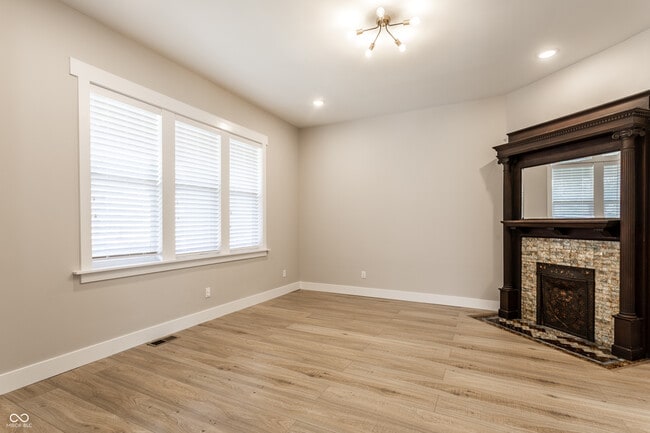 Photo - 1330 Marlowe Ave