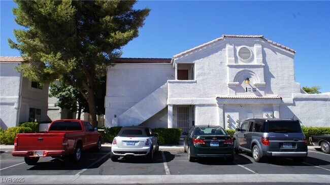 Building Photo - 1800 S Edmond St Unit 205