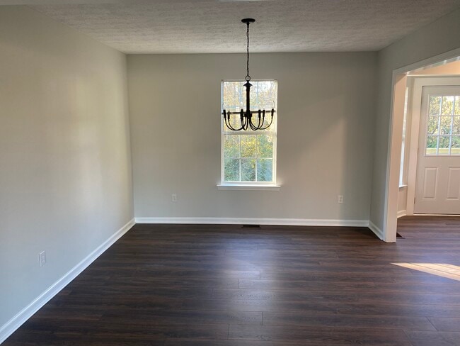 Photo - 132 Mayfield Ct