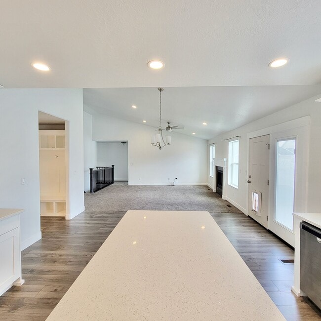 Photo - 2496 W Glover Ln