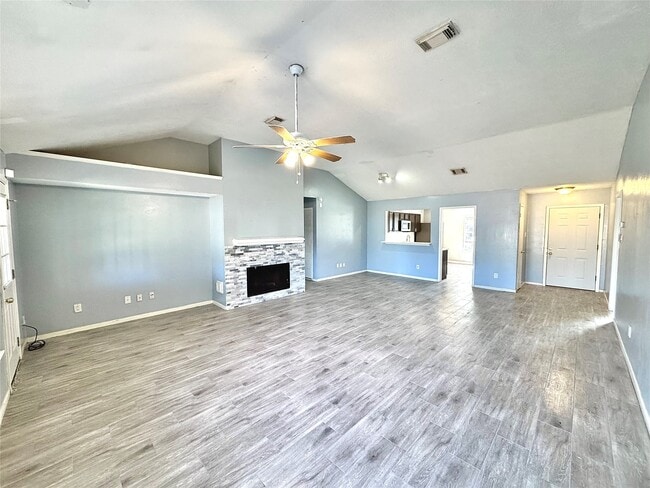 Photo - 15807 Pilgrim Hall Dr