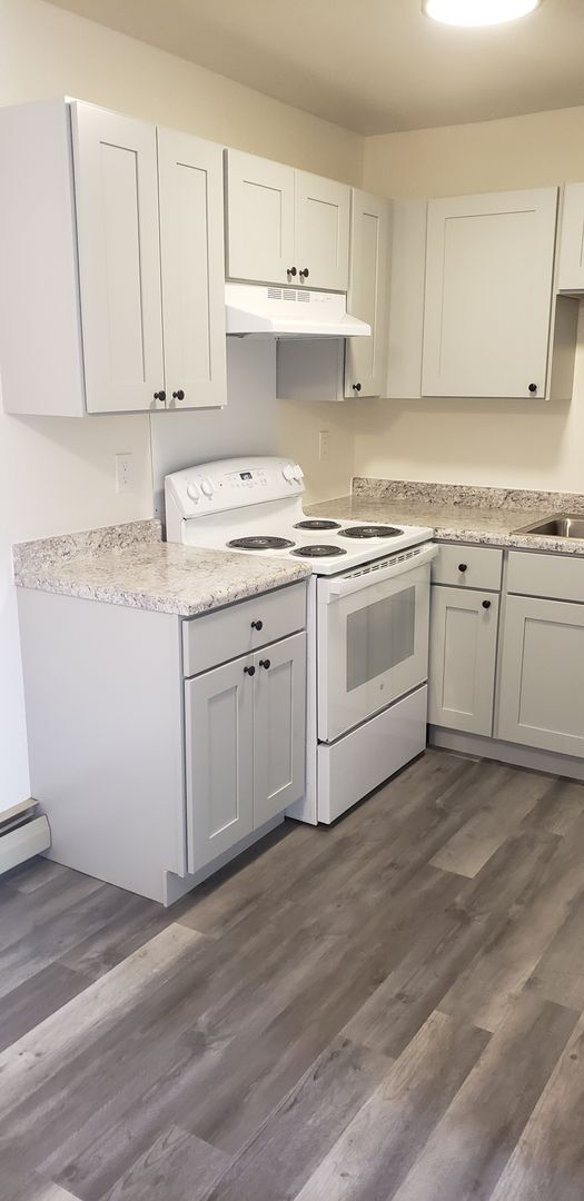 Photo - Fairway Apartments
