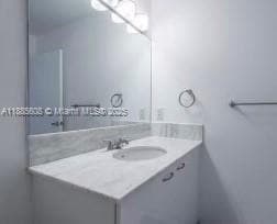 Photo - 234 NE 3rd St Unidad LPH09