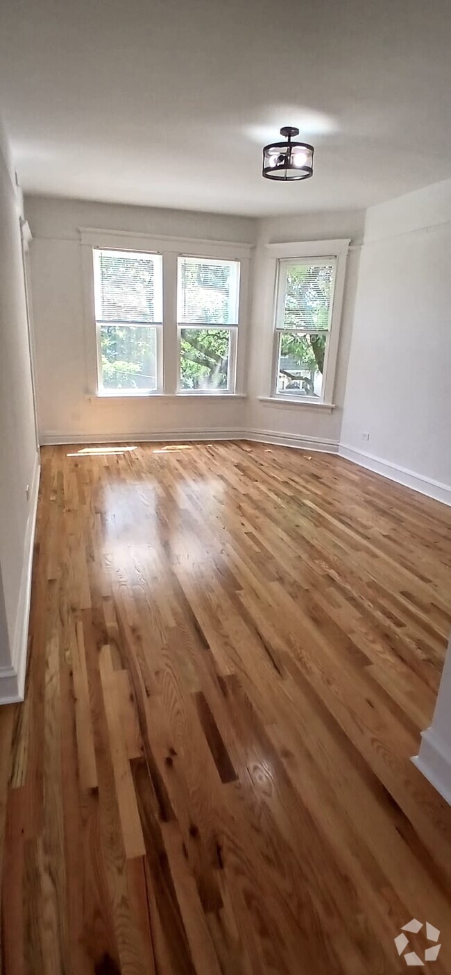 Building Photo - 2026 N Kedvale Ave Unit 2 Rental