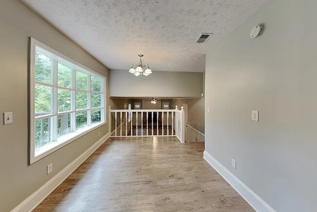 Photo - 3246 Bruckner Blvd SW