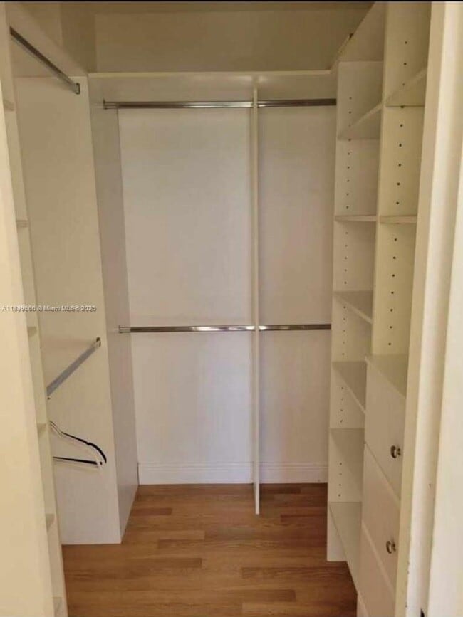 Photo - 7441 Wayne Ave Unidad 3O