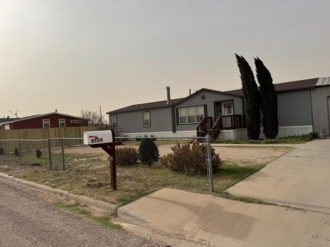 Building Photo - 9724 W 3rd St