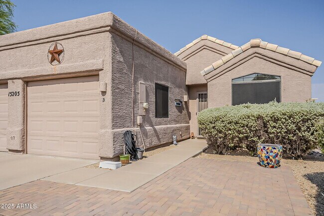 15205 N Ivory Dr