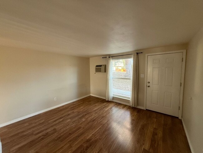 Photo - Spacious 2 Bed / 1.5 Bath in Centennial with In-Unit W/D