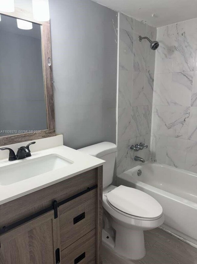 Photo - 1305 W 26th Pl Unit 104