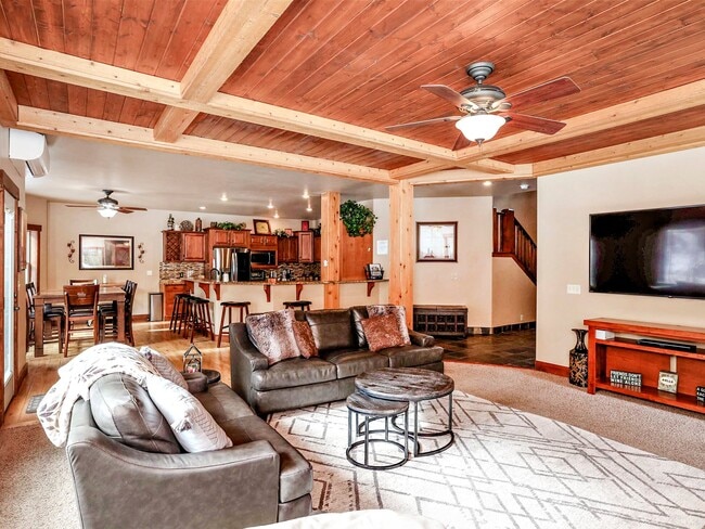 235 Moonridge Dr