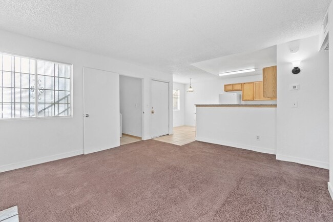 Photo - Spacious 2-Bedroom Condo with Fireplace – Available Now! Unit B
