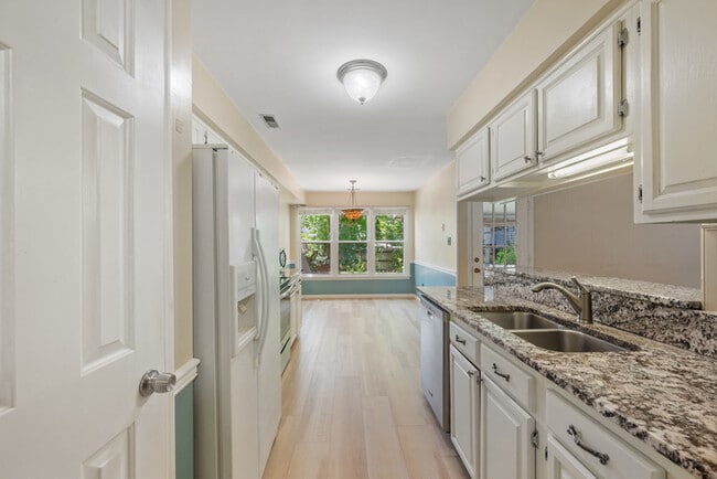 Photo - 2105 Grey Fox Ln