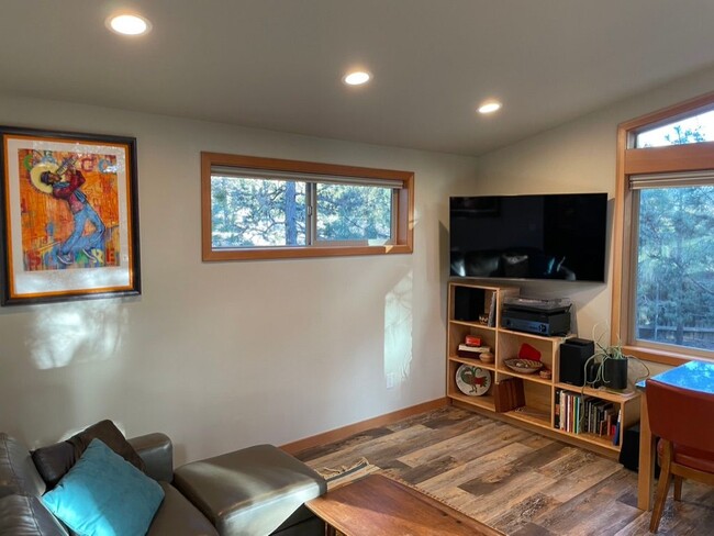 Photo - 2468 NW Marken St