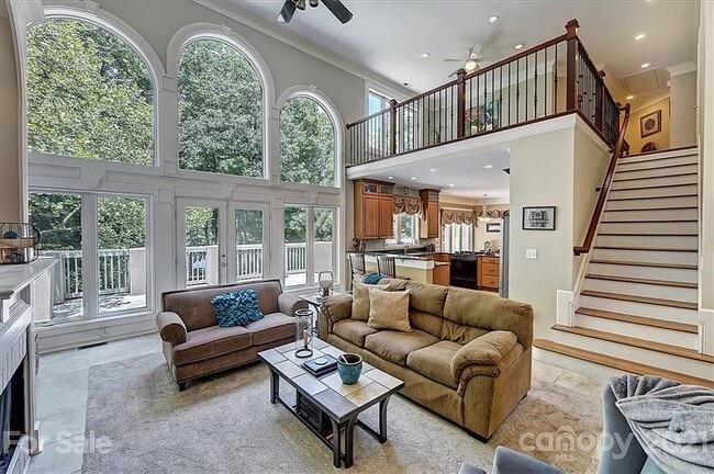 Photo - 2427 Mt Isle Harbor Dr