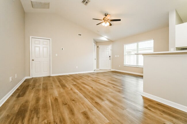 Photo - 6127 Skylarkcrest Dr