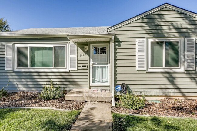 Photo - 1877 S Fairfax St