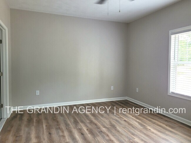 Photo - 315 Trinity Rd