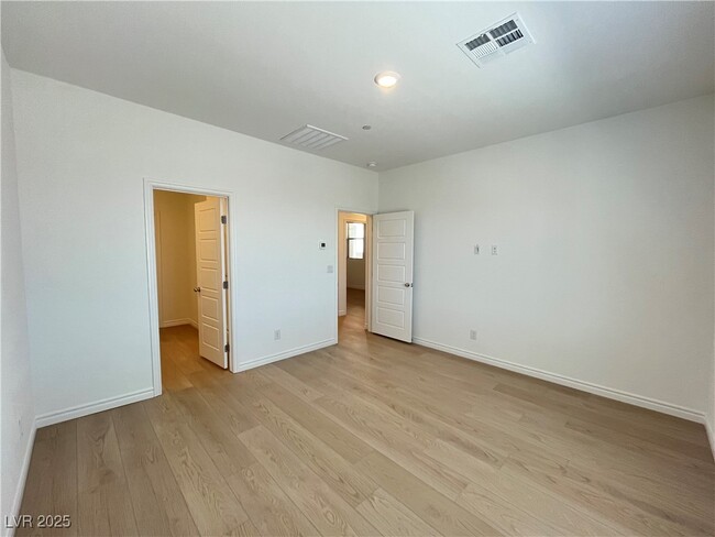 Photo - 600 Carriage Hill Dr Townhome