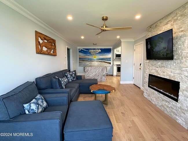 Photo - 1382 Ocean Ave