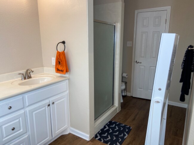 Photo - 4339 Blackwell St