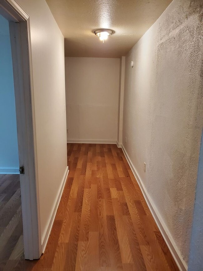 Photo - 319 Woodford Ave Unit A