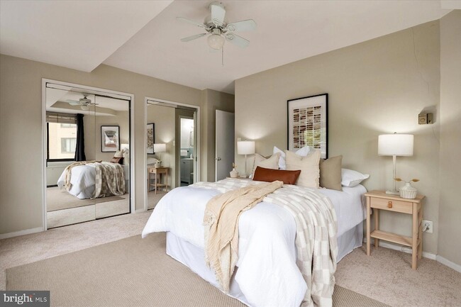 Photo - 4740 Connecticut Ave NW Unit 515