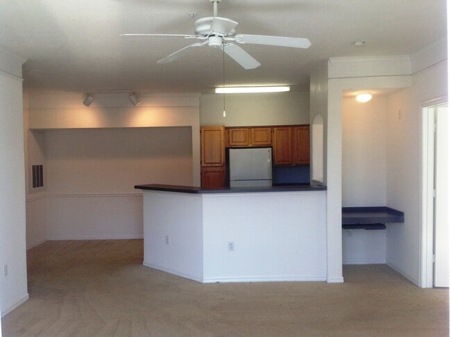 Photo - Hamptons At Metrowest - 2/2 Condo with balcony!! Unit 57-207