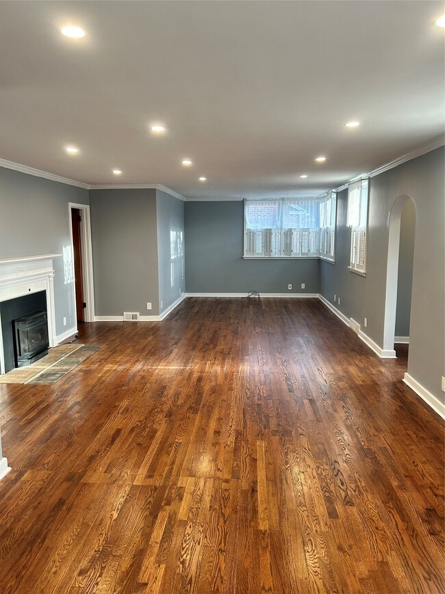 Photo - 74 Matthews St