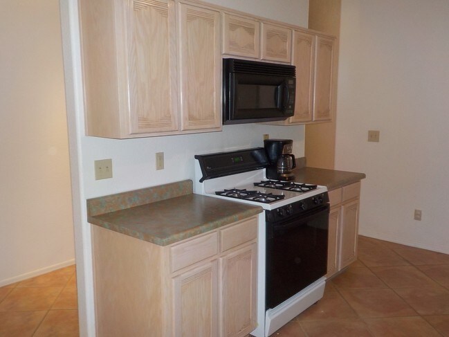 Photo - 774 S Saguaro Ridge Pl