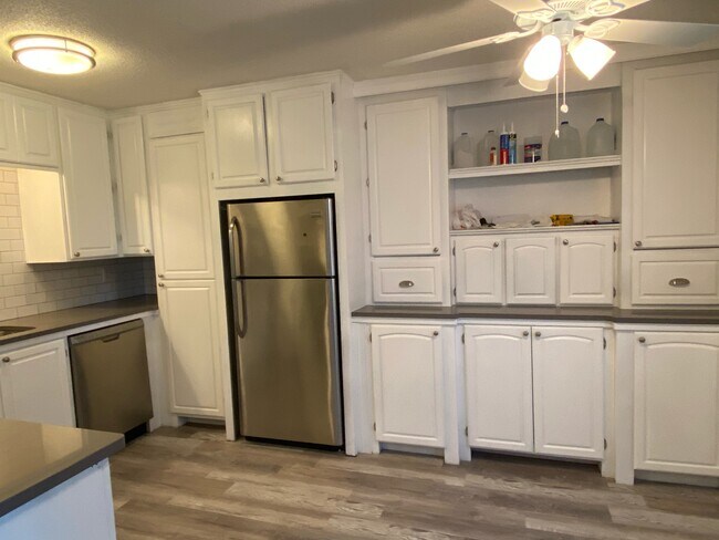 Photo - 4811 Olentangy River Rd Unit D