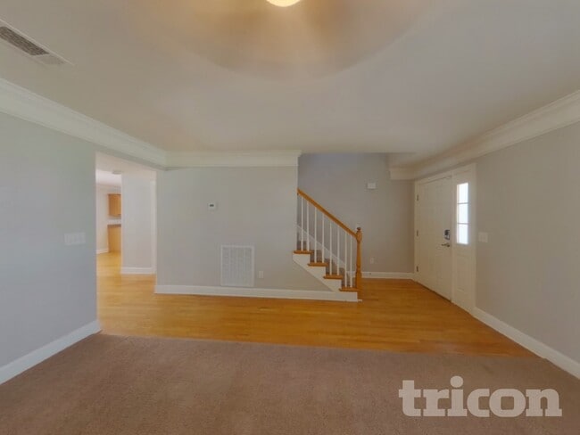 Photo - 1940 Portway Rd