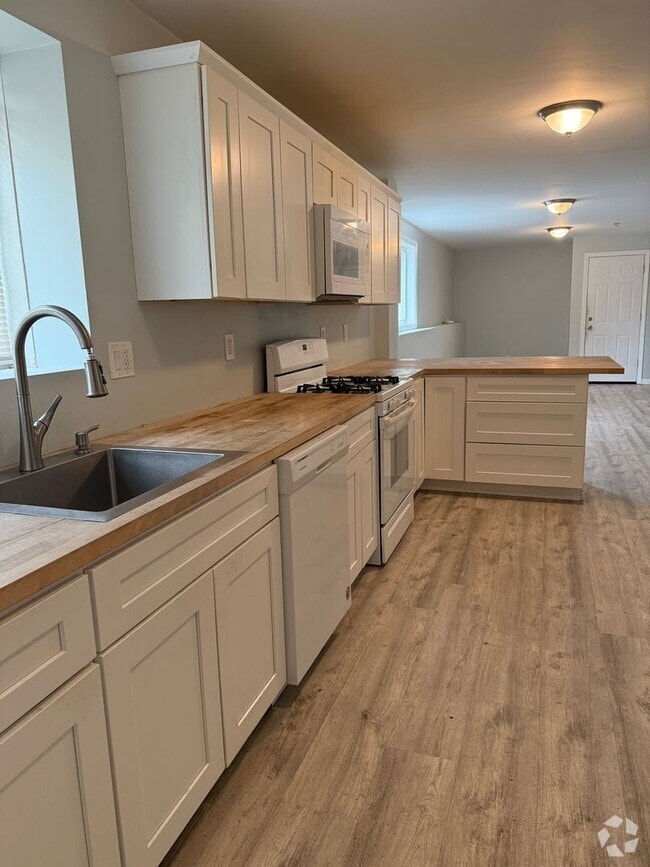 Building Photo - 174-176 Alabama Ave Unit #LL Rental