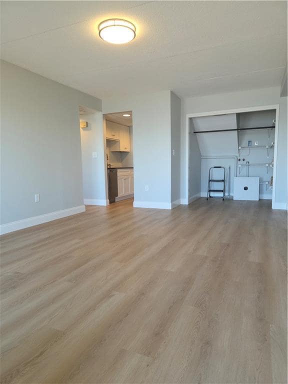 Photo - 20 America Way