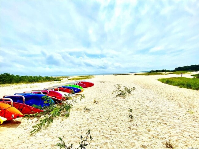 Photo - 3825 S Harbor Rd